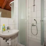 Seven-bedroom In Tatil Evi *