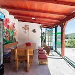 Seven-bedroom In Tatil Evi