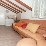 Seven-bedroom In