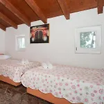 Tatil Evi Seven-bedroom In Dicmo