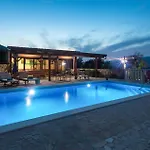 Seven-bedroom In Tatil Evi