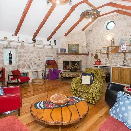 Seven-bedroom In Дом отдыха *