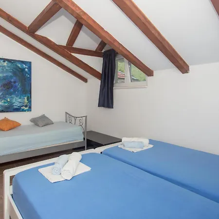 Дом отдыха Seven-bedroom In